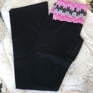 NWOT VS yoga pants